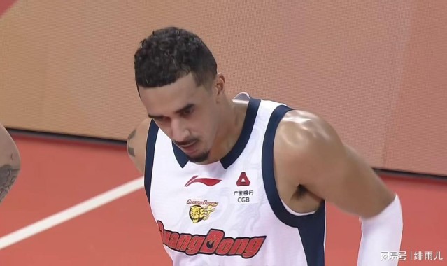 世预赛官方客户端-不打了！广东强力外援确认下家，朱芳雨彻底失去“后路”！