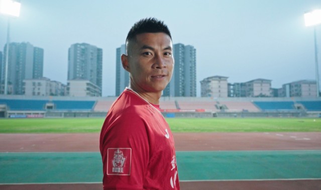 世预赛手机观看平台-重庆铜梁龙公布教练组名单，黄希扬转型助理教练