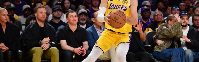 世预赛高清直播入口-加盟湖人，你终于打破射手不准的魔咒，东契奇老詹深度绑定搭档|肯纳德|马克|勒布朗·詹姆斯|杜克|富兰克林_新浪体育_新浪新闻