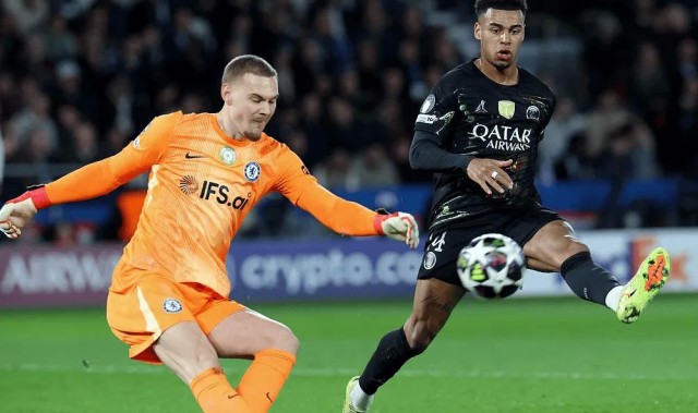 世预赛官网app下载-电讯报：罗西尼尔更喜欢约根森，是因为他的出球比桑切斯好